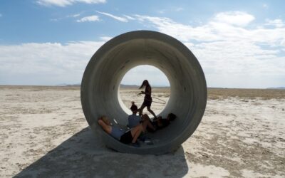 Un tubo per guardare il cielo, Sun Tunnels