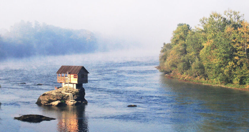 drina river house serbia