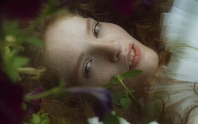 L'universo poetico e introspettivo nei ritratti di Michelle De Rose