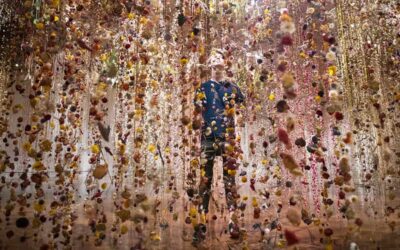 Community, l'installazione floreale di Rebecca Louise Law