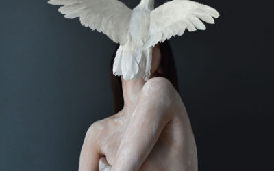 Gli autoritratti evocativi di Anna Karvounari