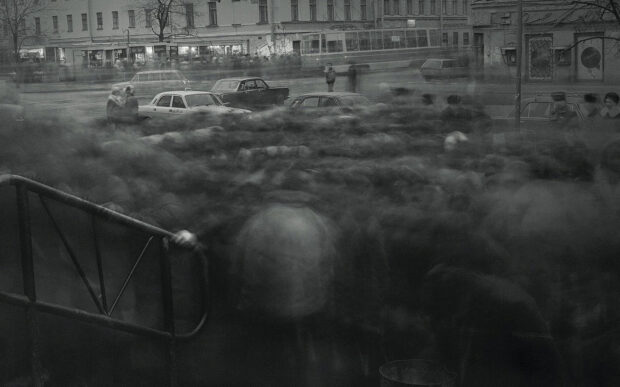 “City of Shadows”, la città fantasma di Alexey Titarenko